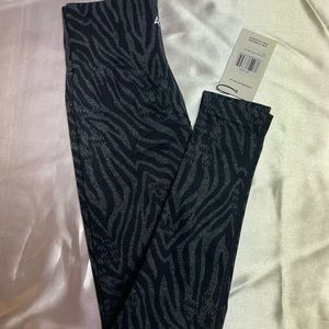 AYBL Scruch booty Leggings